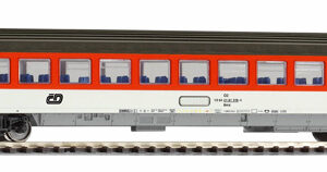 27745 Piko Personenwg. 2. Kl. CD VI