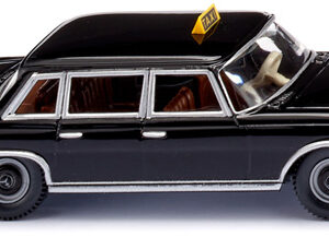 015605 Wiking Taxi - MB 600